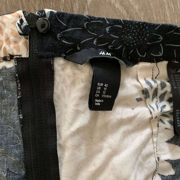 H&M printed mini skirt - Picture 4 of 4